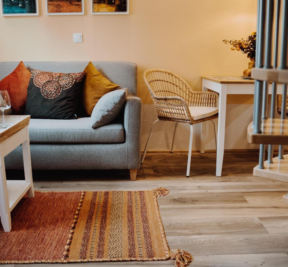 Appartement Muelheim, Schoenes Apartment, E-werk, Palladium, Carlswerk, Messe, Lanxess-arena Cologne