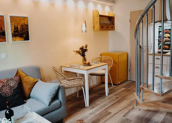 Muelheim, Schoenes Apartment, E-Werk, Palladium, Carlswerk, Messe, Lanxess-Arena